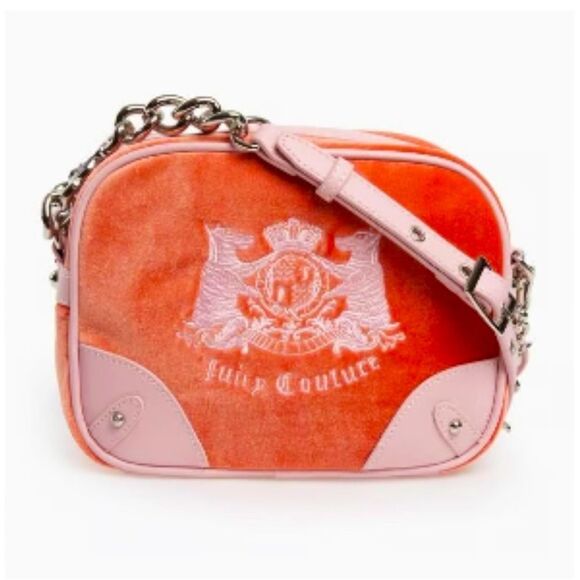 **SOLD** Juicy Couture Hollyhock Peach Velour Crossbody Camera Bag Pink PU - Picture 2 of 14